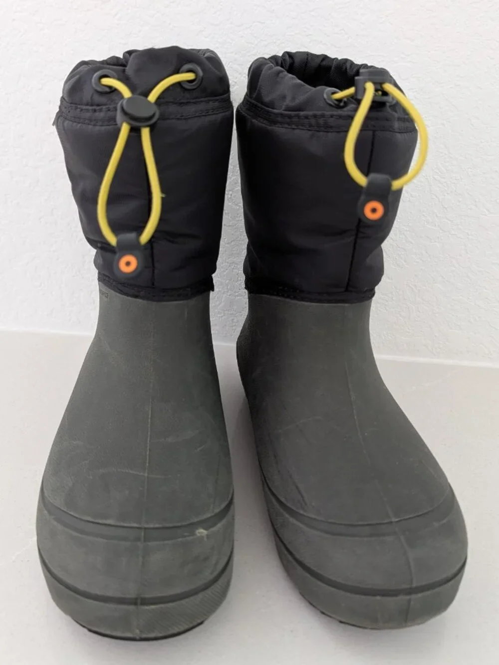 Bogs K Snow Shell Waterproof Winter Boots Olive Green Black Size Youth 2